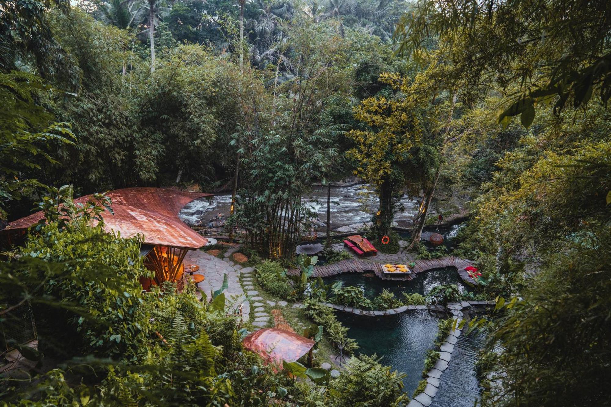 Bambu Indah Resort Ubud Exterior foto