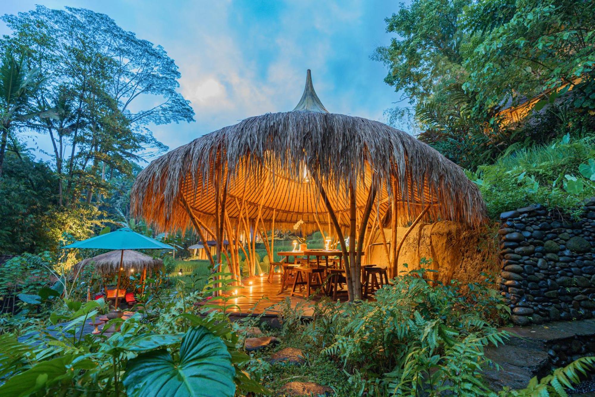 Bambu Indah Resort Ubud Exterior foto