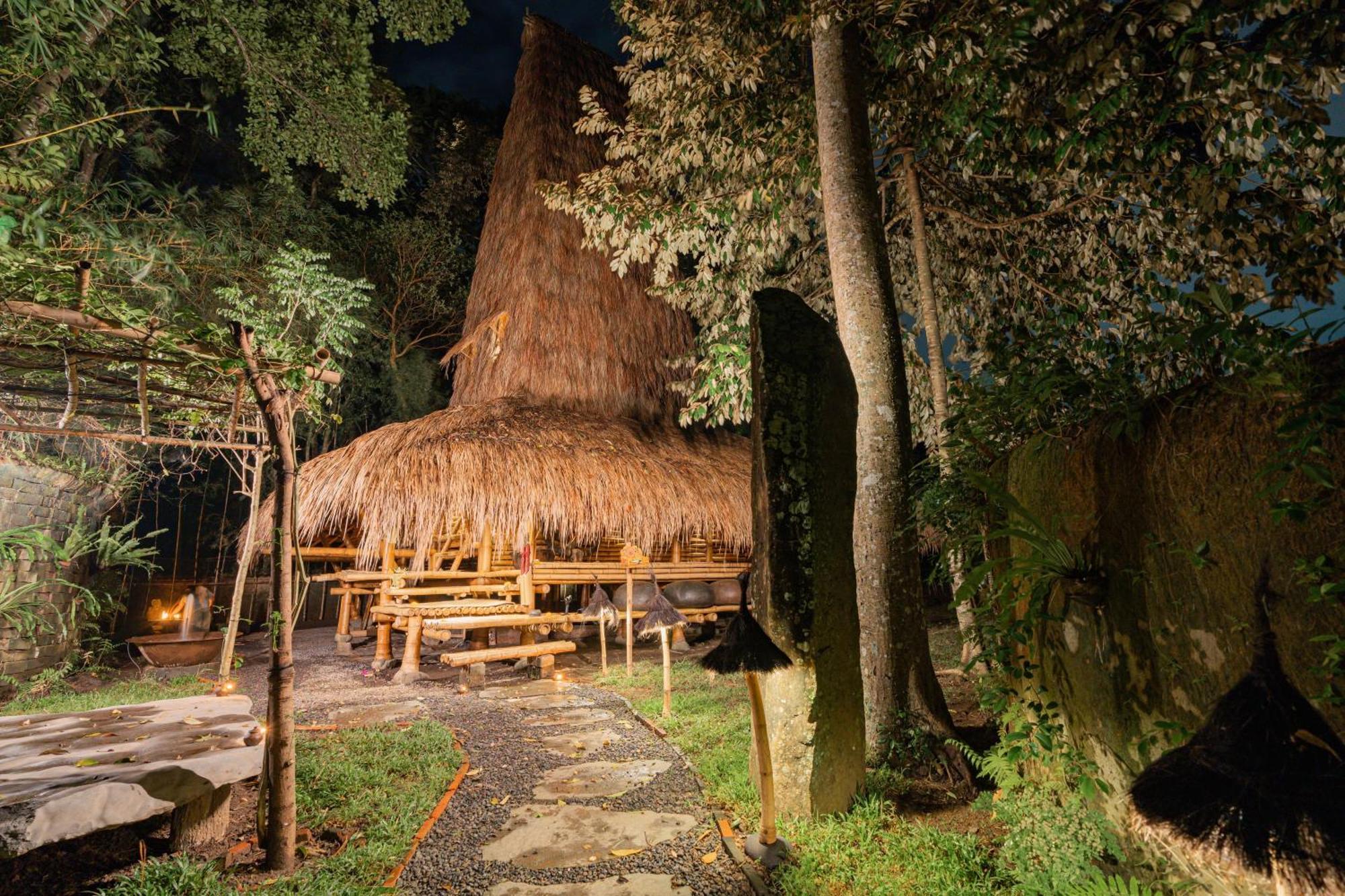 Bambu Indah Resort Ubud Exterior foto